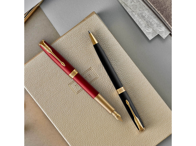 Parker Sonnet Kugelschreiber | Matt-Schwarze Lackierung mit Palladiumzierteilen | Mittlere Spitze | schwarze Tinte | Geschenkbox