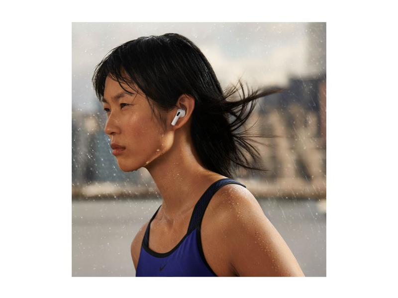 Apple AirPods (3rd generation) with MagSafe Charging Case