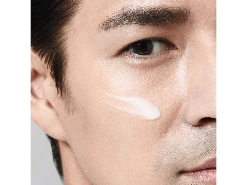 Shiseido Men Energizing Moisturizer Extra Light Fluid 100 ml