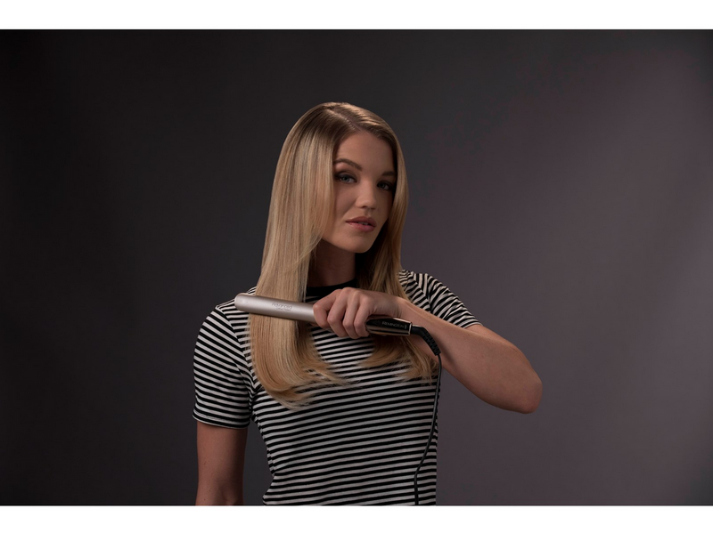 REMINGTON Glätteisen Advanced Colour Protect Intelligent Straightener S8605