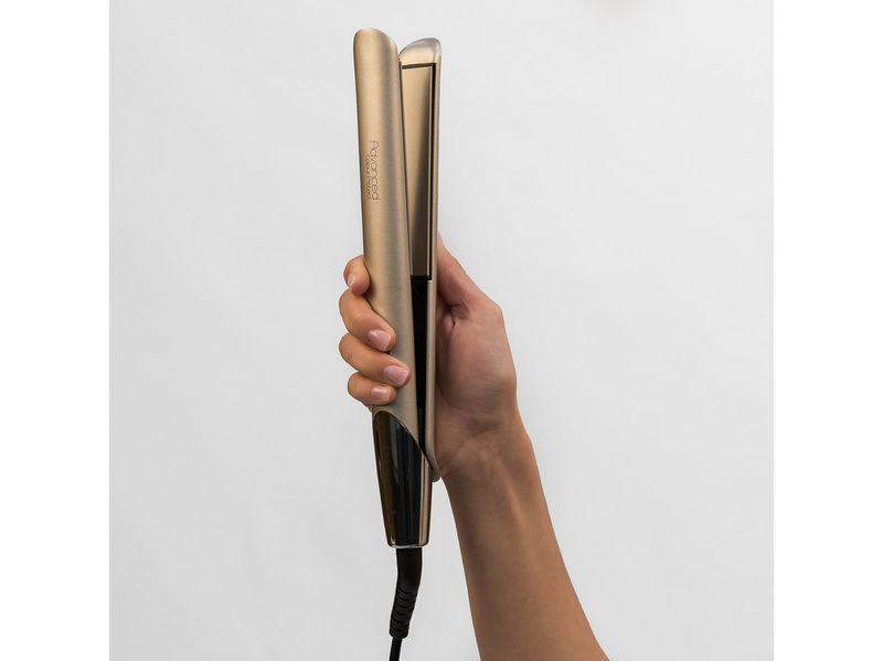 REMINGTON Glätteisen Advanced Colour Protect Intelligent Straightener S8605