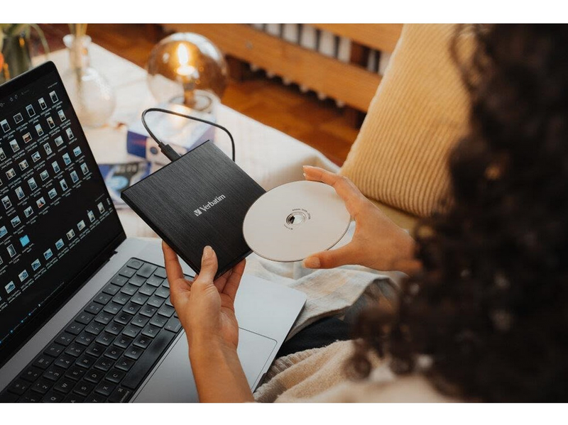 Verbatim Slimline - DVD±RW (±R DL) drive - USB 3.2 Gen 1 - external - DVD-RW (Brenner) - USB 3.2 Gen 1 - Schwarz