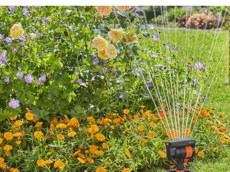 Gardena Starter Set Pipeline with Oscillating Sprinkler