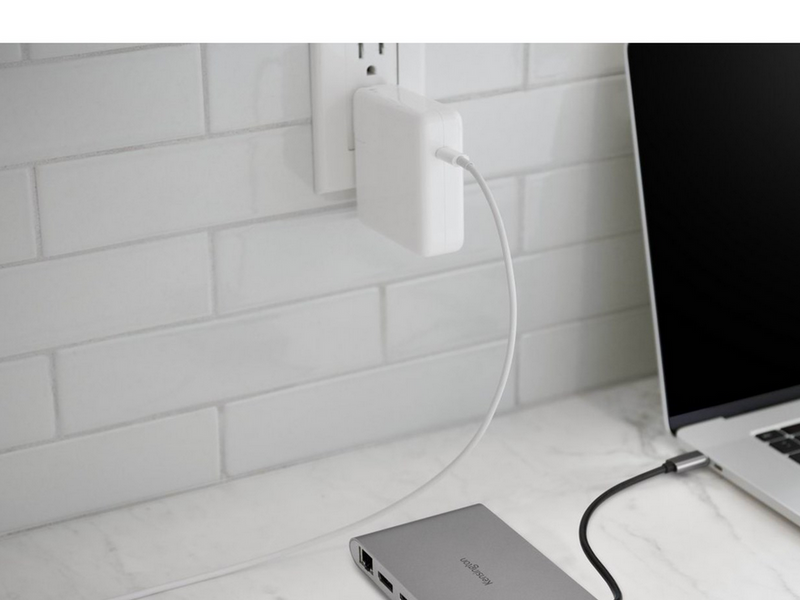Kensington UH1440P USB-C 5Gbps Dual Video Driverless Mobile Dock – 85W Pass-Through Power – DP/HDMI/VGA