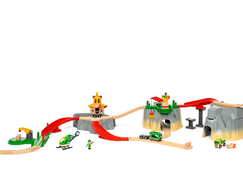 Brio Cargo Mountain Set