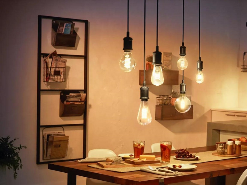 Philips Hue Filament Globe G93 7W White E27