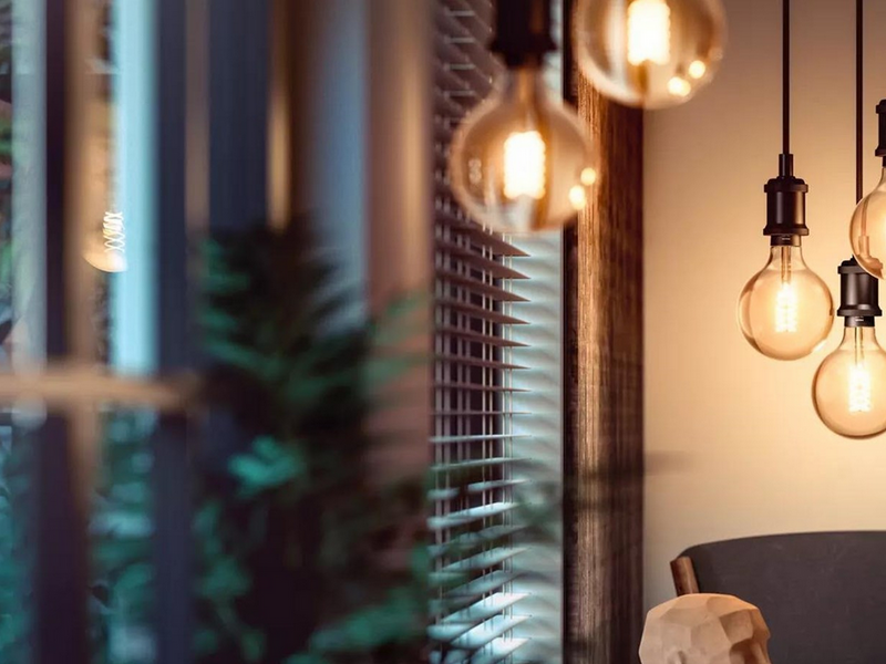Philips Hue Filament Globe G93 7W White E27