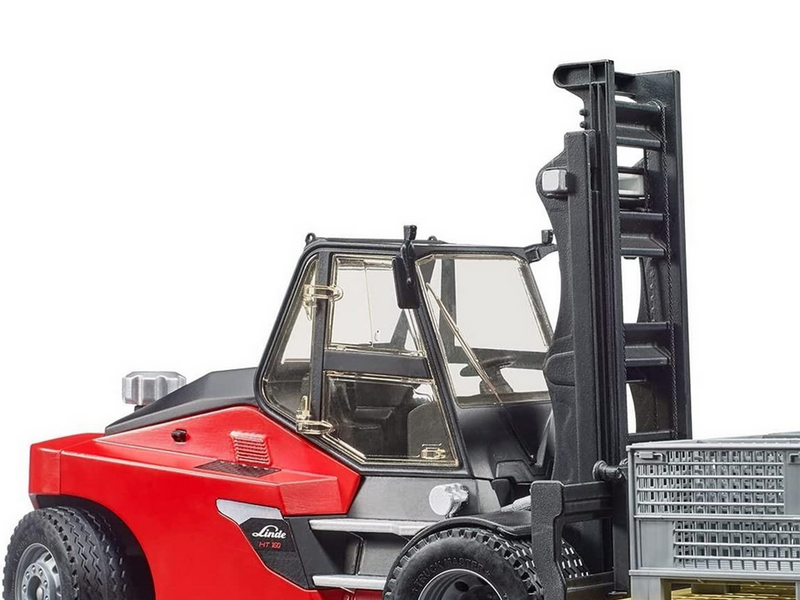 Bruder Linde HT160 Fork Lift with pallet and 3 pallet cages