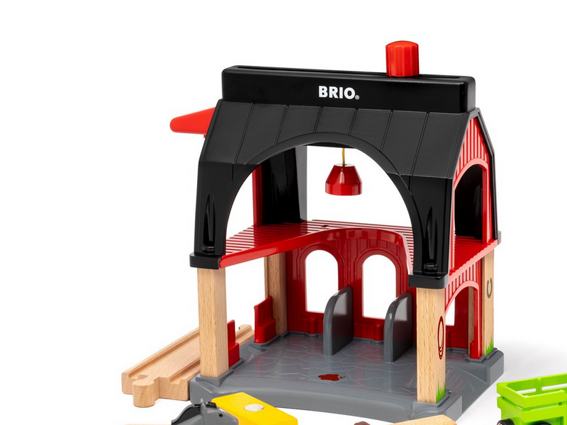 Brio BRIO Tierscheune mit Heuwaggon