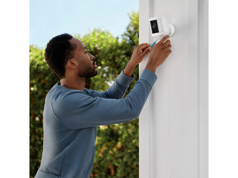Ring Spotlight Cam Plus Plug-in - White