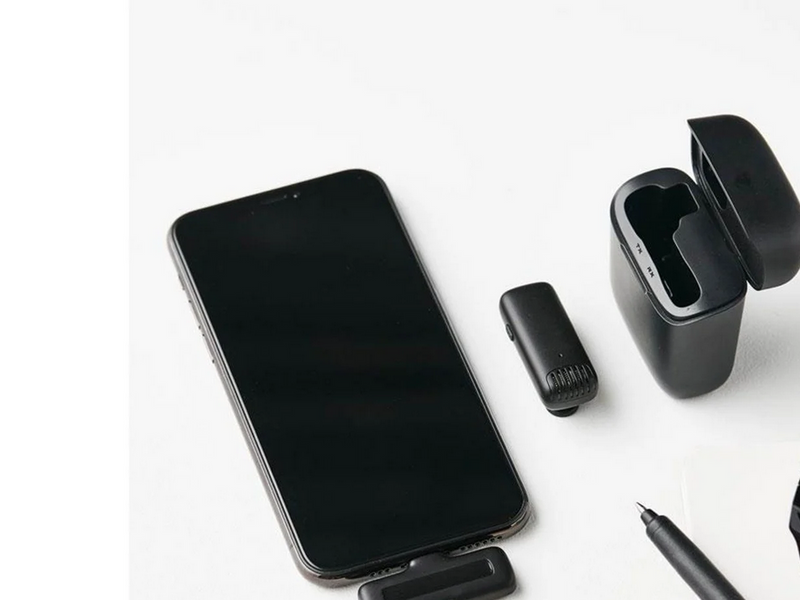 Lippa Dual Wireless Lavalier Microphone With Lightning Connector