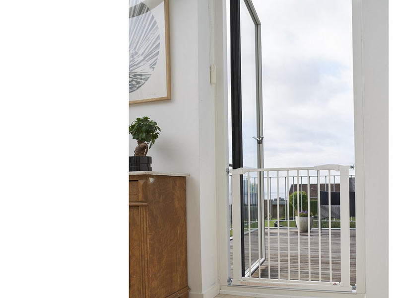 BabyDan Perfect Close Safety Gate White 77.3-83.5 cm
