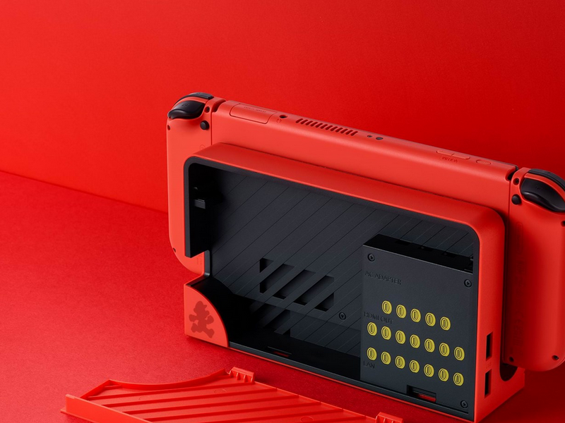 Nintendo Switch OLED (Mario Red Edition)
