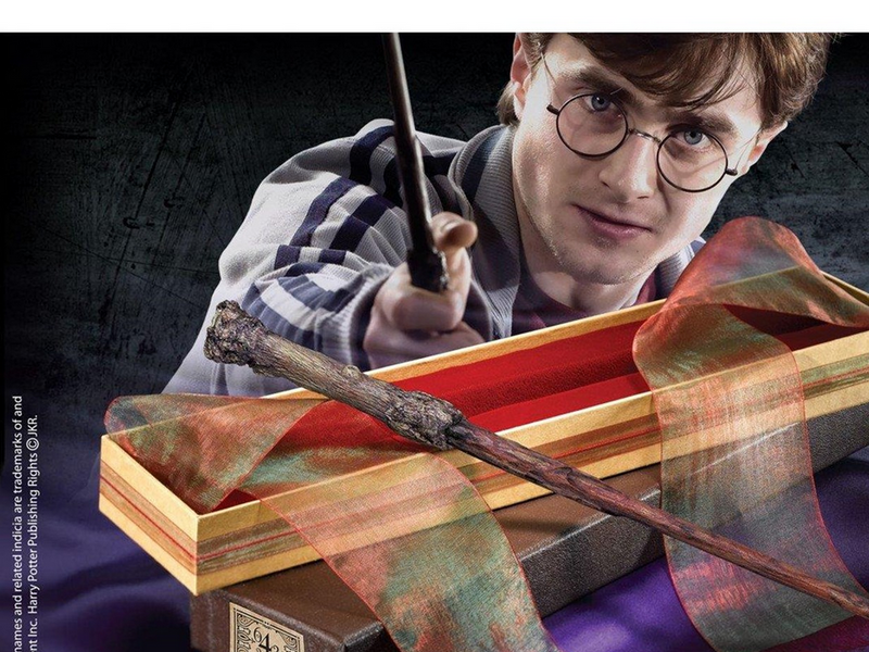 Harry Potter 's Wand in Ollivanders Box