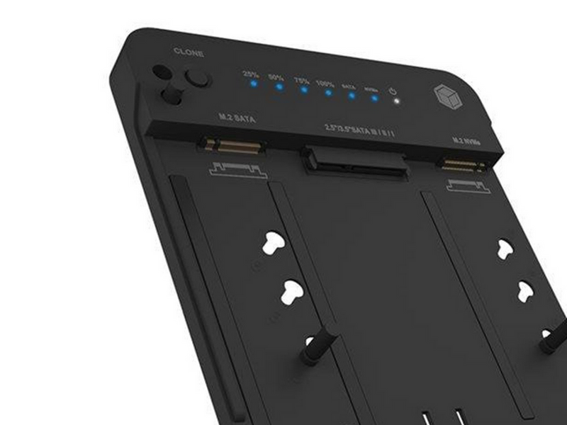 ICY BOX - HDD / SSD docking station - clone function - M.2 NVMe Card / SATA 6Gb/s - USB 3.2 (Gen 2)