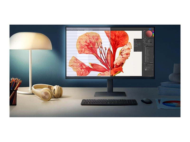 32" Samsung ViewFinity S8 S32D800UAU - 3840x2160 (4K) - 60Hz - VA - 90W USB-C - KVM switch
