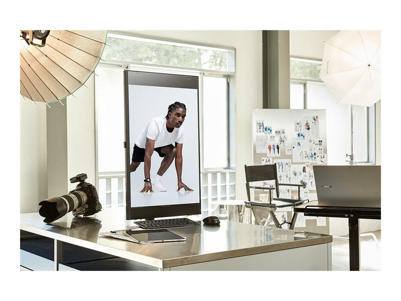 32" Samsung ViewFinity S8 S32D800UAU - 3840x2160 (4K) - 60Hz - VA - 90W USB-C - KVM switch