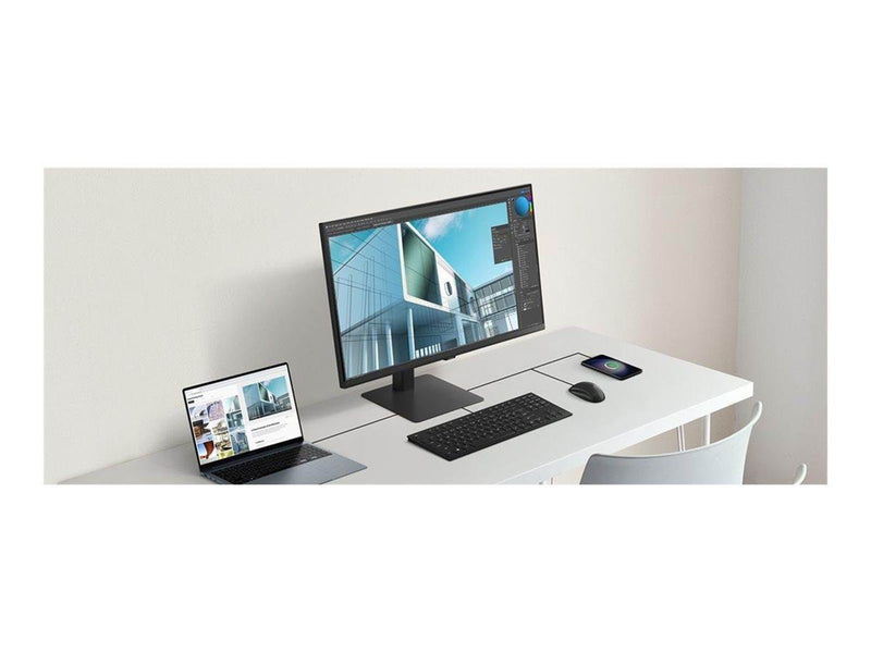 32" Samsung ViewFinity S8 S32D800UAU - 3840x2160 (4K) - 60Hz - VA - 90W USB-C - KVM switch
