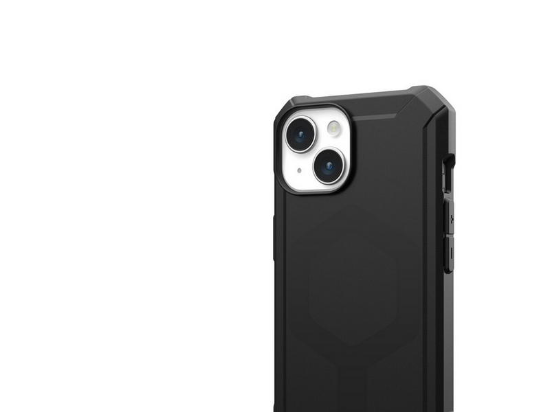 UAG Essential Armor MagSafe black - iPhone 15
