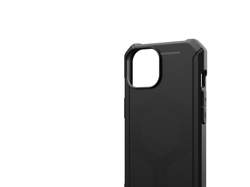 UAG Essential Armor MagSafe black - iPhone 15