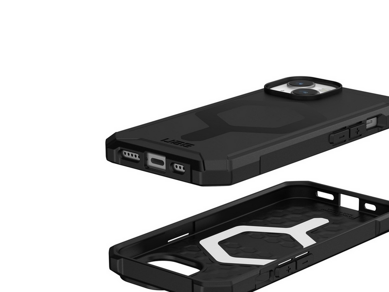UAG Essential Armor MagSafe black - iPhone 15