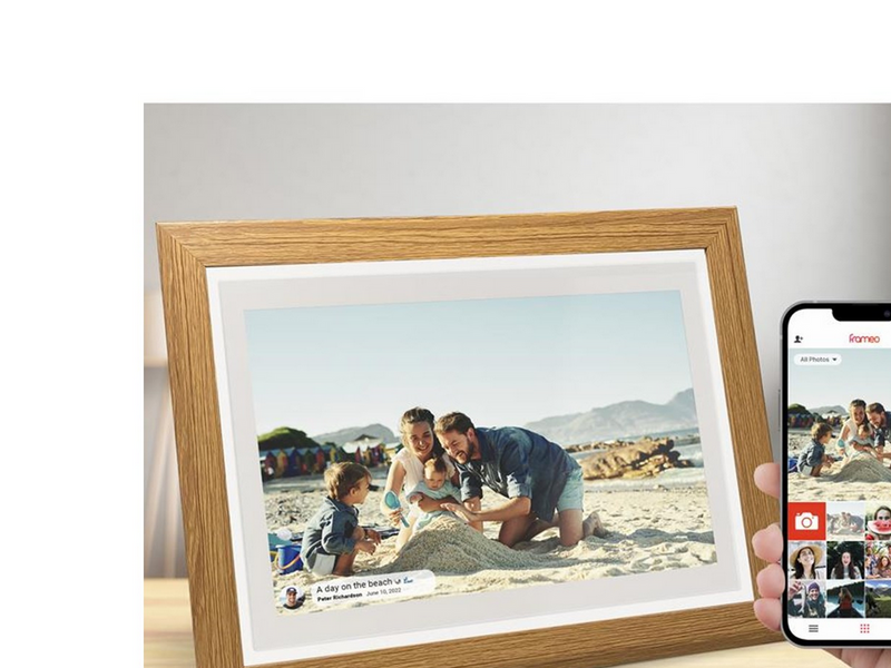 Lippa Frameo Digital Picture Frame 10" - Wooden Frame