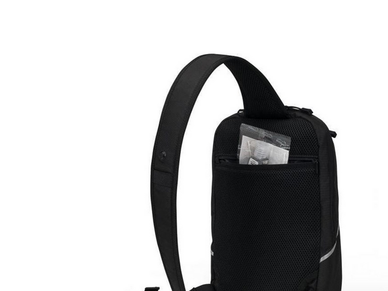 Dicota Reflective Sling Bag