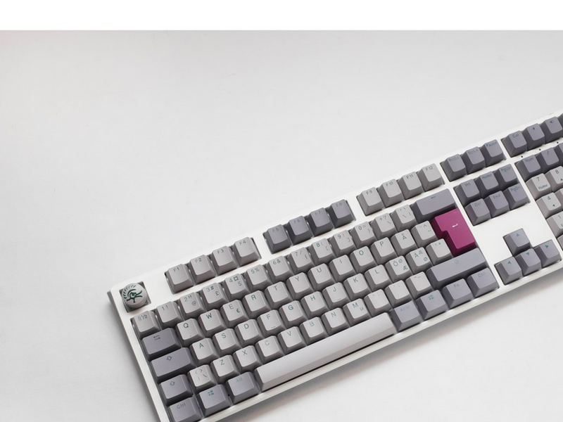 Ducky One 3 - Mist Grey - Fullsize - Cherry Blue - RGB - Gaming Tastatur - Nordic ISO - Grau