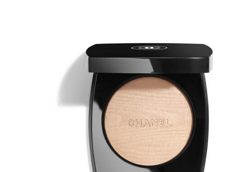 Chanel Poudre Lumiere Highlighting Powder 10 - Ivory Gold