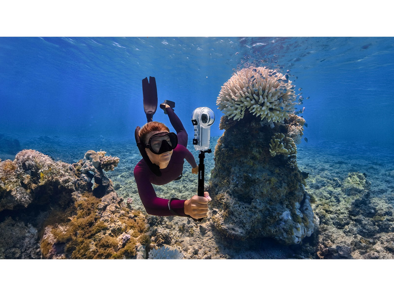 Insta360 X4