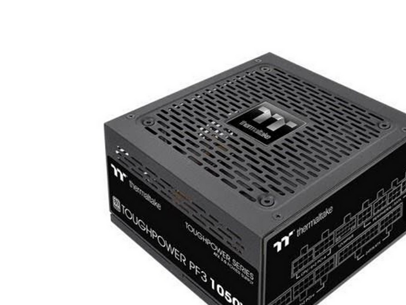 Thermaltake Toughpower PF3 - TT Premium Edition - power supply - 1050 Watt Netzteile - 1050 Watt - 120 mm - ATX 3.0 - 80 Plus Titanium (bis zu 90% effektiv)