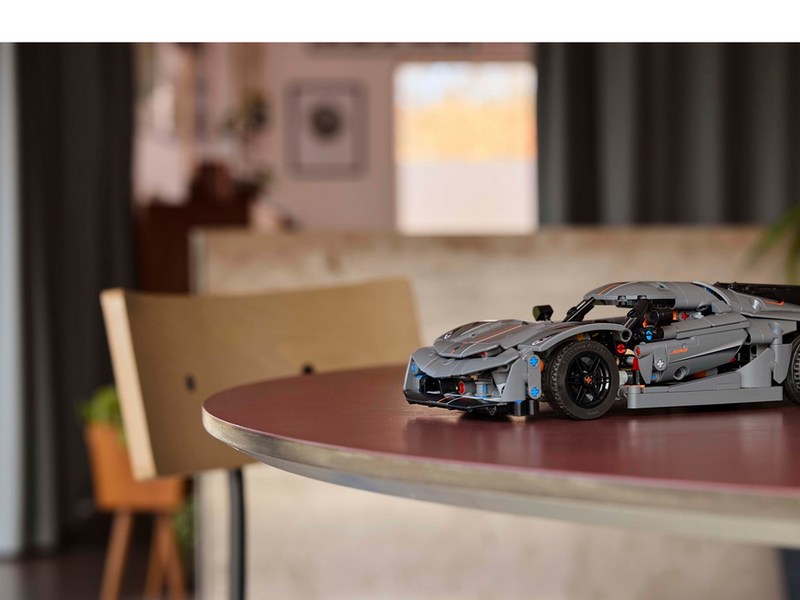 LEGO Technic 42173 Koenigsegg Jesko Absolut Supersportwagen in Grau
