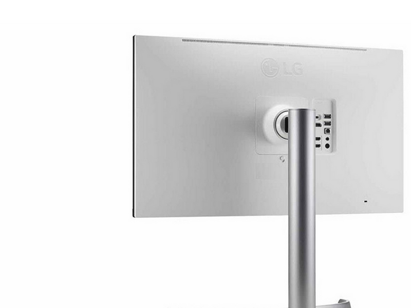 27" LG UltraFine 27UQ850V-W - 3840x2160 (4K) - 60Hz - IPS - 90W USB-C - KVM switch