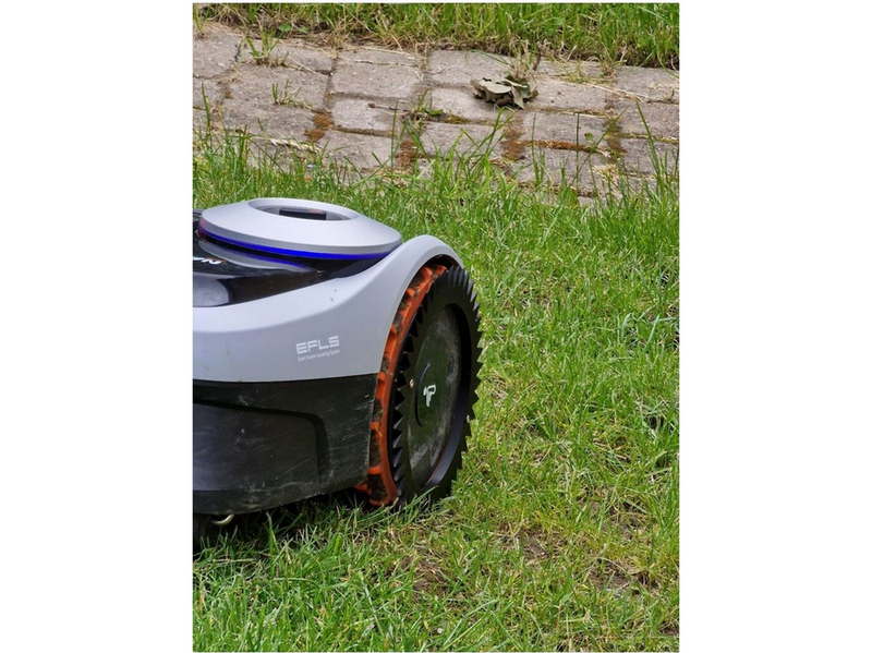 Light Solutions Spikes/Terrain wheels for Segway Navimo model i108e and i105e
