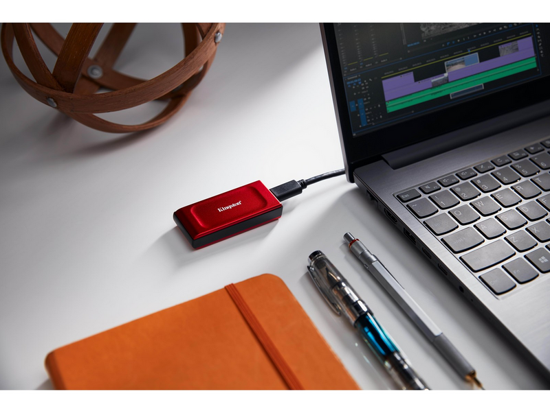 Kingston XS1000 Portable SSD - 1TB - Extern SSD - Rot - USB 3.2 Gen 2