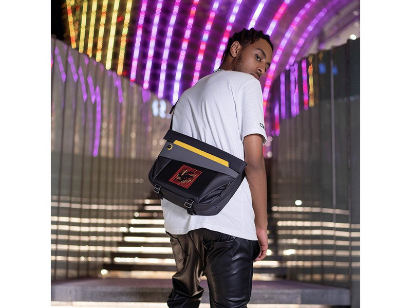 Divoom - Sling Bag-V Pixel Art LED Sling Bag - Beutel