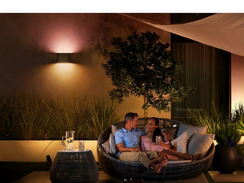 Philips Hue Dymera Wandleuchte für den Innen- und Außenbereich