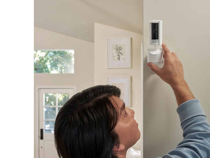 Ring Pan-Tilt Indoor Cam - White
