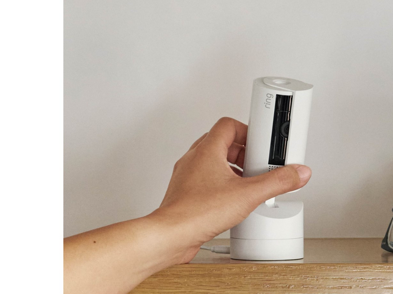 Ring Pan-Tilt Indoor Cam - White