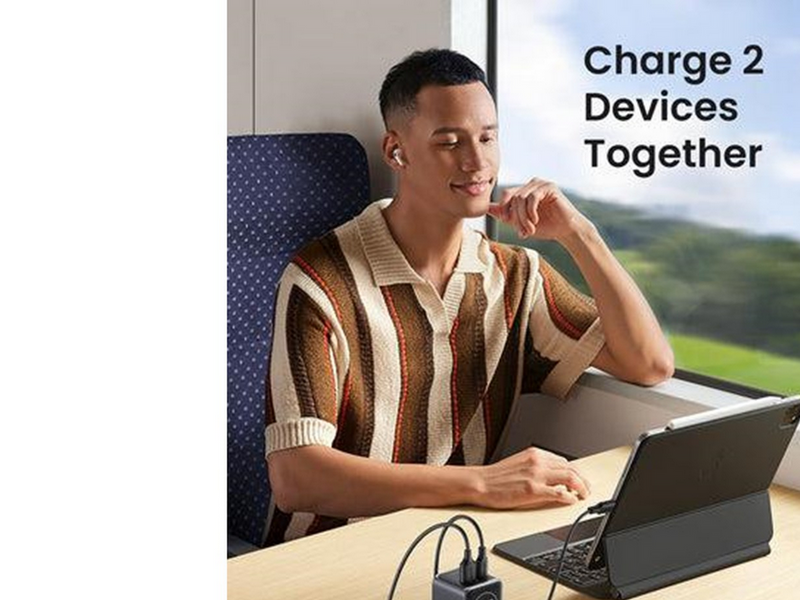 UGREEN 100w Fast Charging Power Bank - 12000 mAh