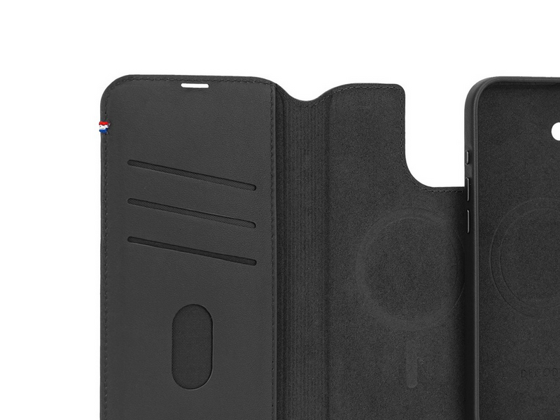 Decoded Leather Detachable Wallet for iPhone 16 Black