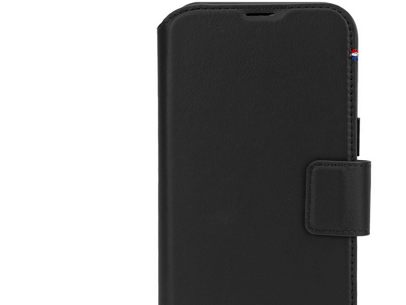 Decoded Leather Detachable Wallet for iPhone 16 Black