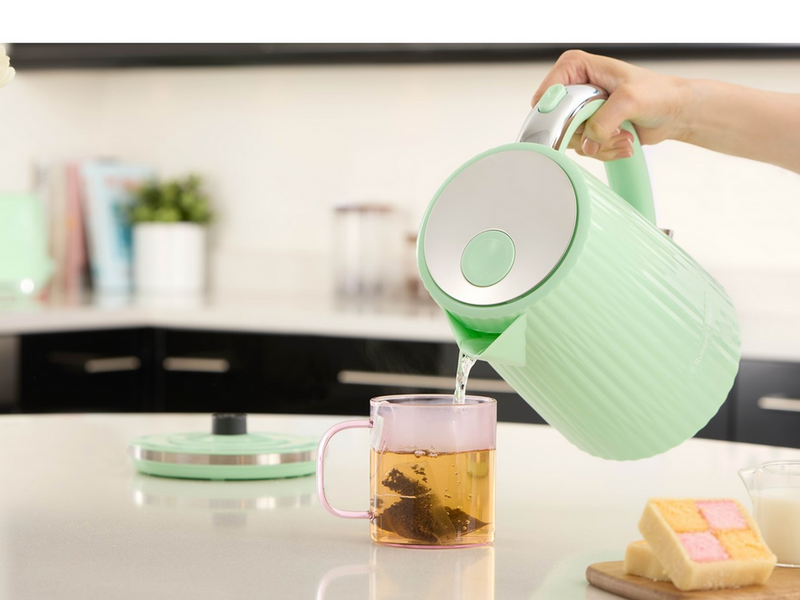 Russell Hobbs Wasserkocher Eden - Pistachio 27364-70 - Pistazie - 2400 W