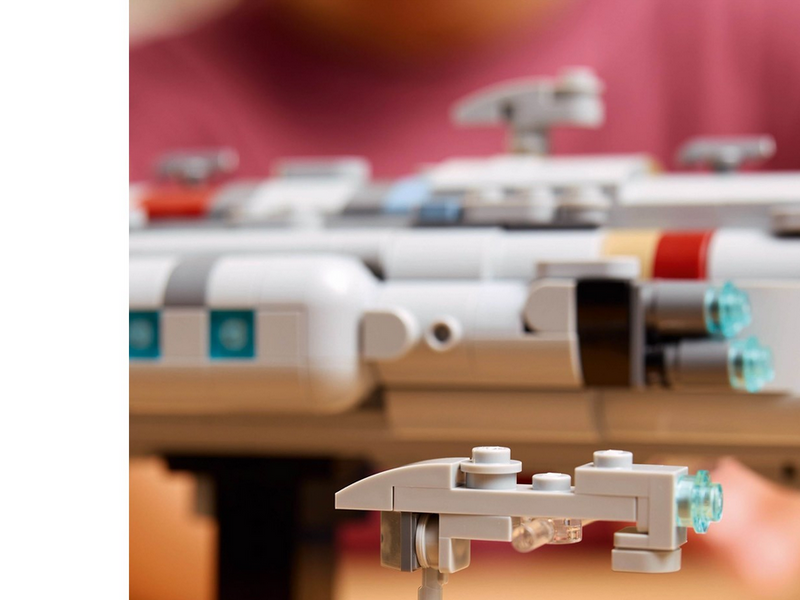 LEGO Star Wars 75405 Home One Starcruiser