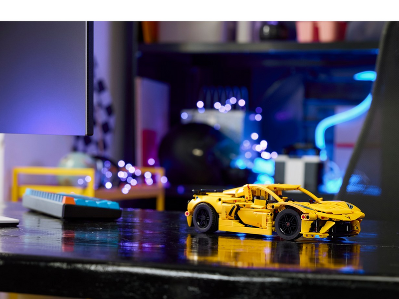 LEGO Technic 42205 Chevrolet Corvette Stingray