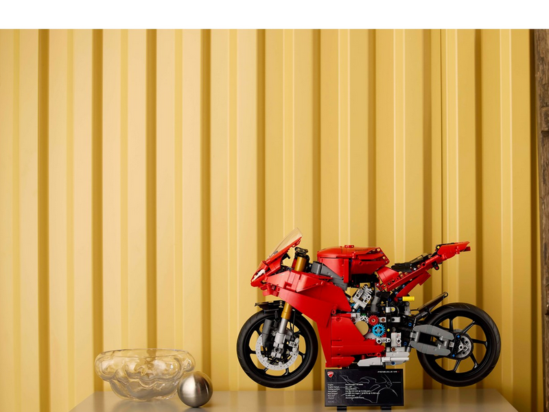 LEGO Technic 42202 Ducati Panigale V4 S Motorrad