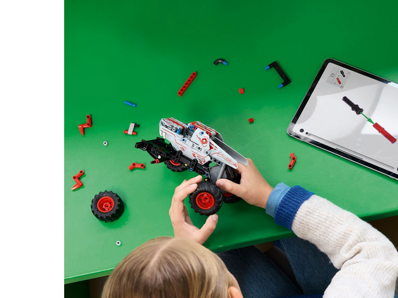 LEGO Technic 42200 Monster Jam™ ThunderROARus™