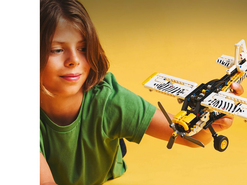 LEGO Technic 42198 Propellerflugzeug