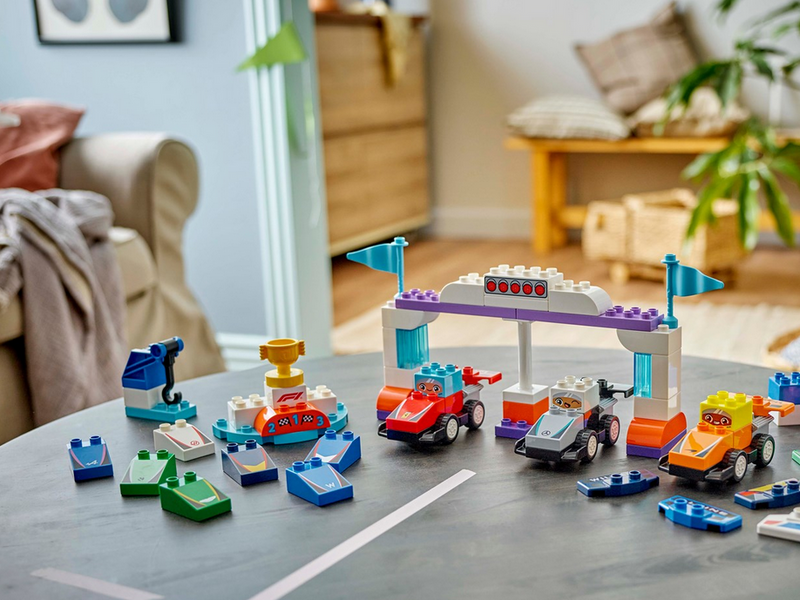 LEGO DUPLO 10445 F1® Team Rennautos mit Rennfahrern