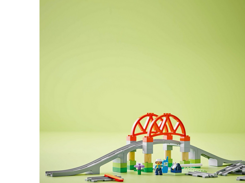 LEGO DUPLO 10426 Eisenbahnbrücke und Schienen – Erweiterungsset